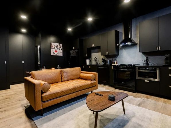 429 Jasmine Ave #B