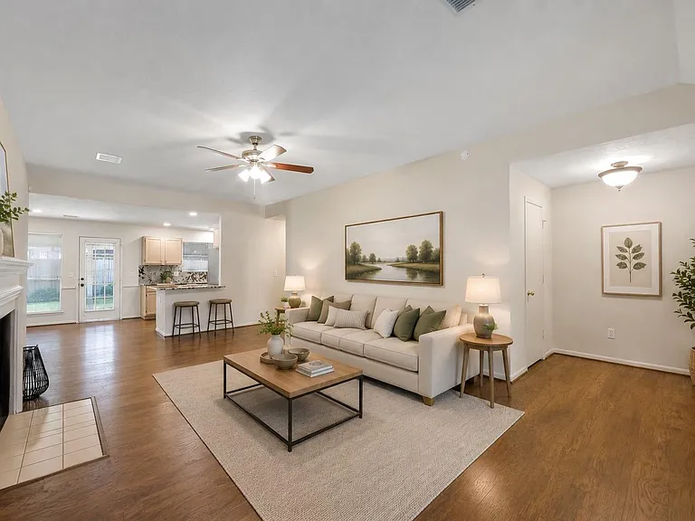 8910 Driftstone Dr — Photo 6