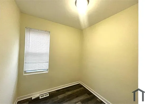 1233 W 71st Pl — Photo 22