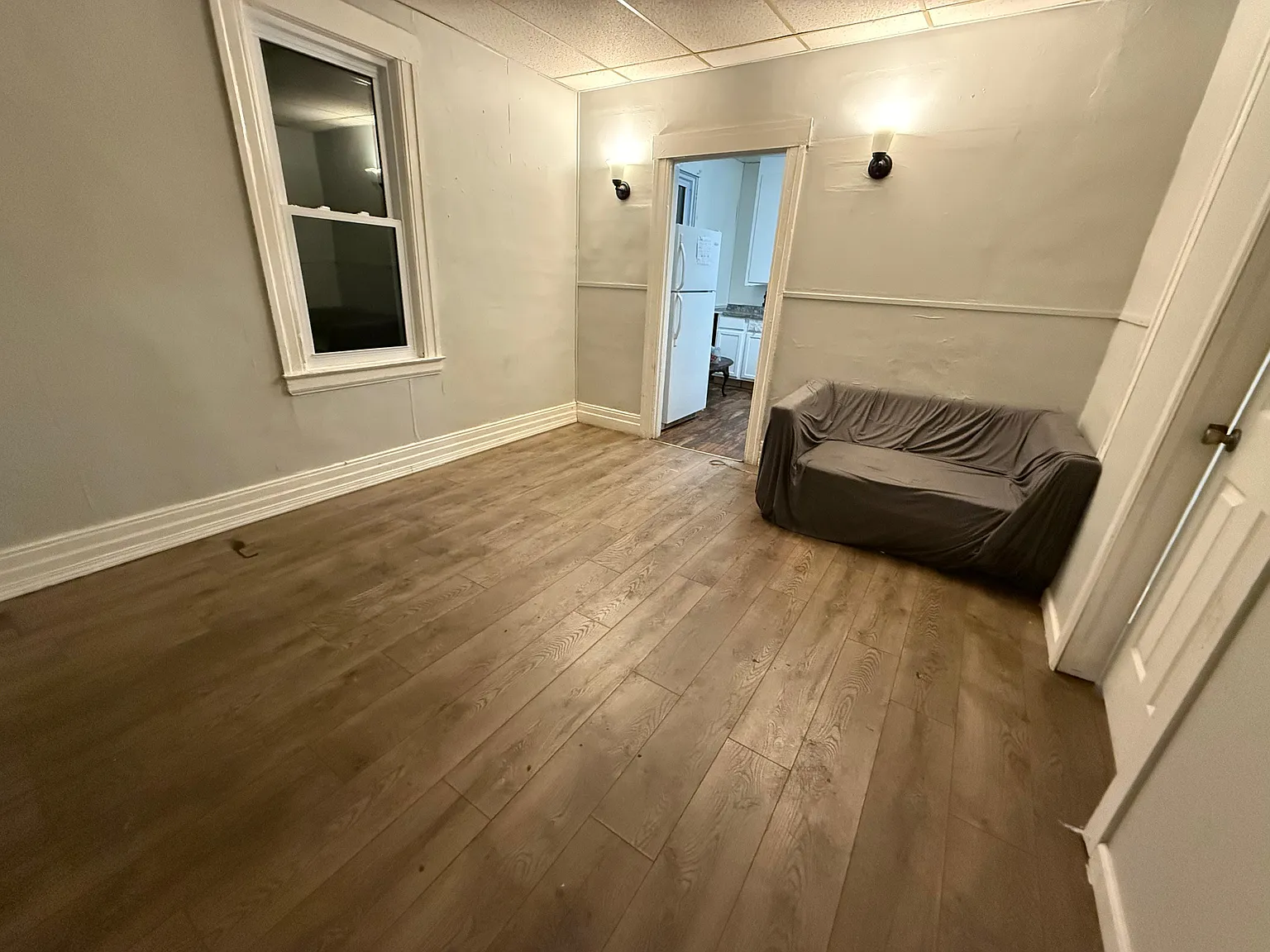 3 bed, 990 sqft, $950 — Photo 4