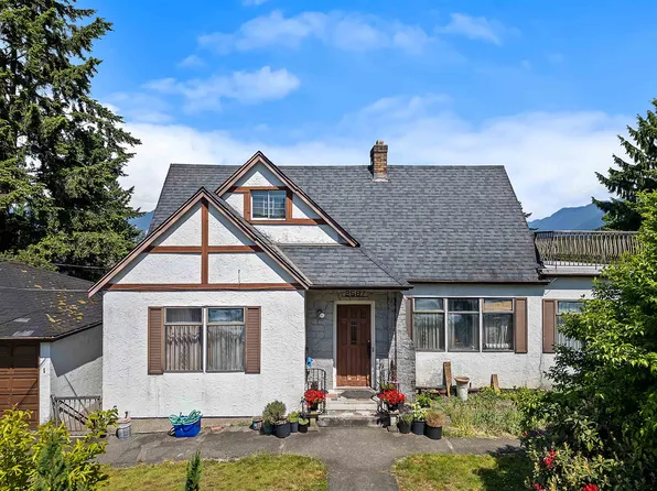 2587 Yale St, Vancouver, BC V5K 1C1