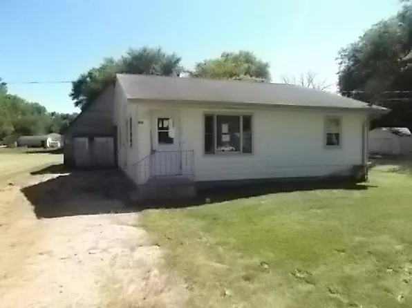 1622 W 9th St, Dixon, IL 61021