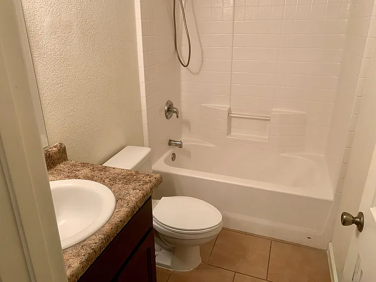 1368 E Babbitt Ln — Photo 9