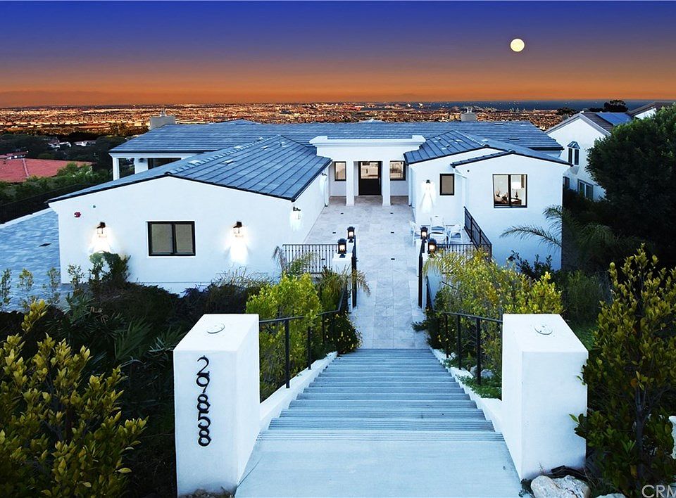 1st image of 29858 Knoll View Dr