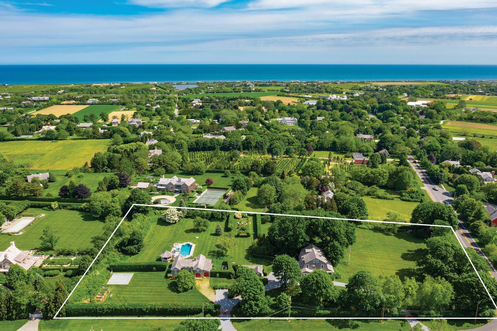 397 Sagg Main St, Sagaponack, NY 11962 Out East