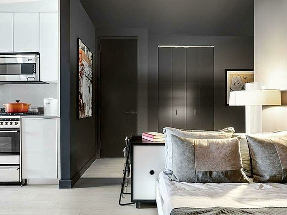 5th image of 20 Broad St #804