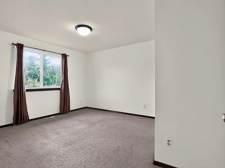 18901 34th Dr SE — Photo 31