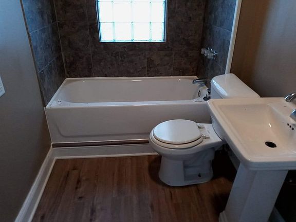 5th image of 3845 W 38th St