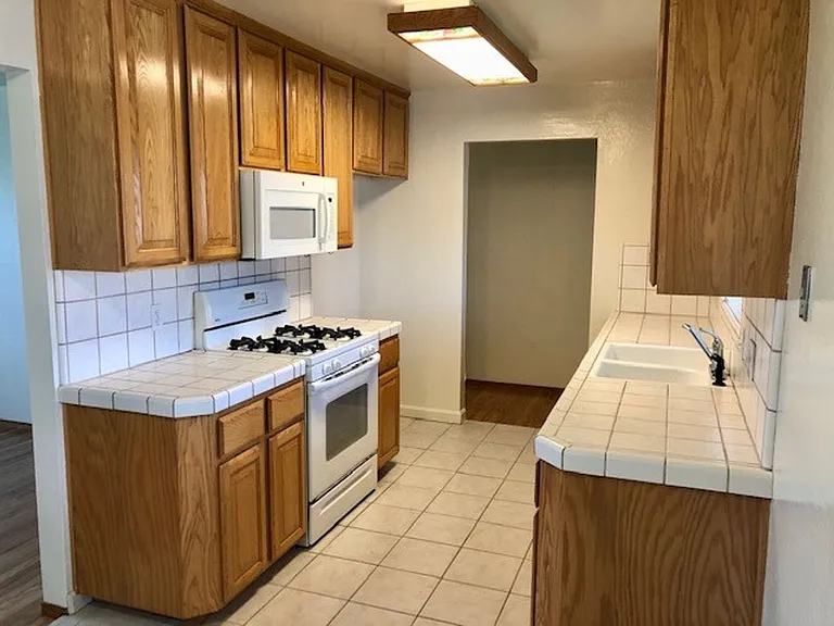 7512 Wachtel Way — Photo 7
