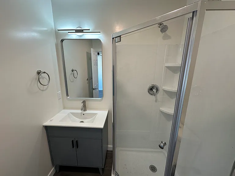 2212 Pine Ave #2212 — Photo 13