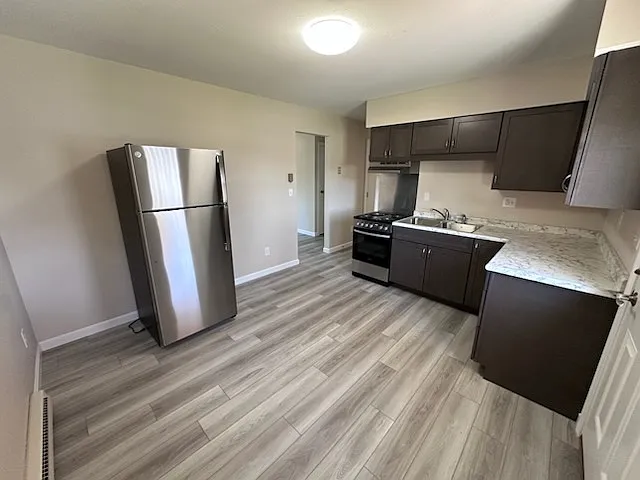 2 bed, 750 sqft, $1,800 — Photo 1