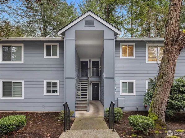 10022 NE 127th Place #C212, Kirkland, WA 98034