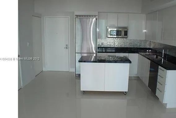 2 bed, 1129 sqft, $3,600 — Photo 2