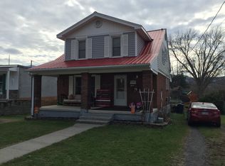 1227 W Jackson St, Covington, VA 24426