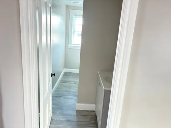 936 S Main St Floor 2, Fall River, MA 02720