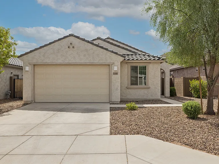 Single Story Home, 2 Car Garage, Desert Friendly Landscaping