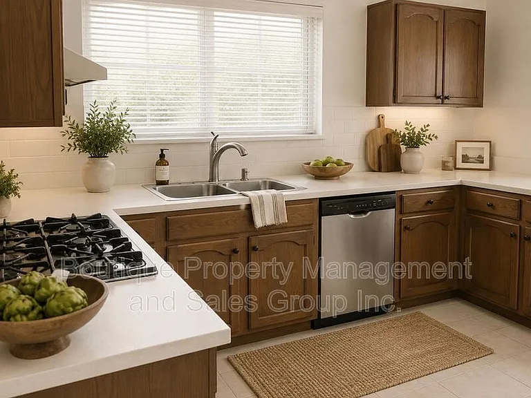 1815 N Westwood Ave #A — Photo 9
