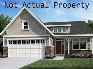 6015 E Windcliff Dr, Grove City, OH 43123