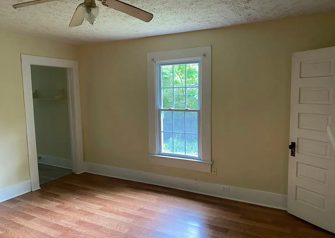 1 bed, 750 sqft, $1,250 — Photo 3