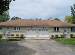 3953 Wolfs Crossing Rd #A, Oswego, IL 60543