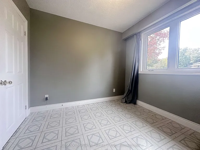 1765 Appleview Rd — Photo 10