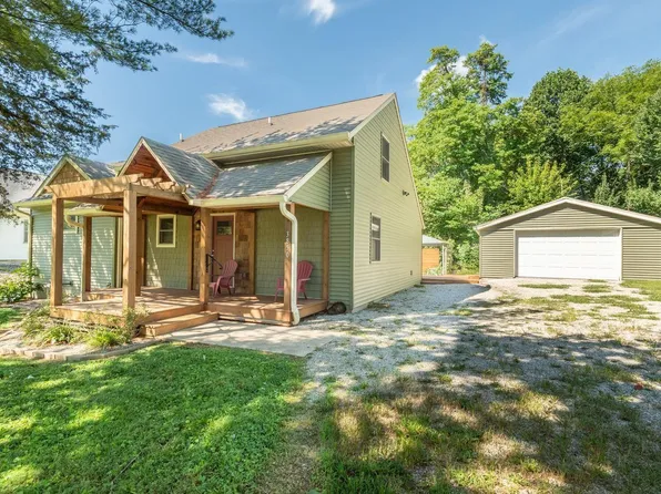 3850 S Snoddy Rd, Bloomington, IN 47401