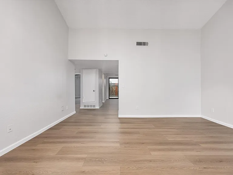 3501 Bernard St #1C — Photo 8