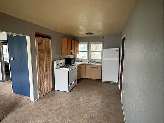 5th image of 4547 E Rosewood Rd