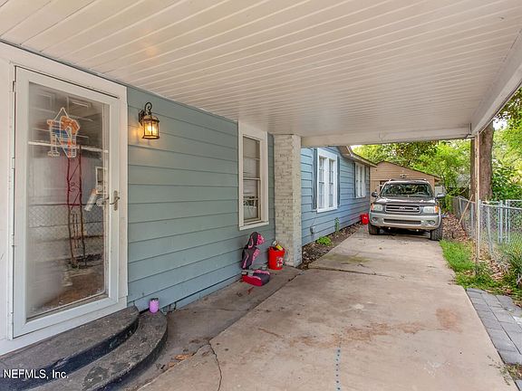 3rd image of 2341 2nd Ave Lot No 31 32