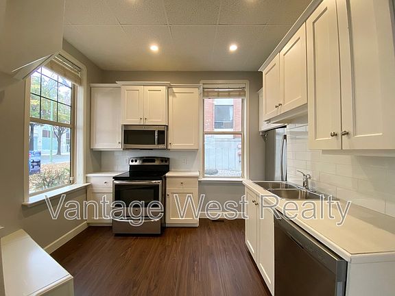 2nd image of 1073C Lawson Ave