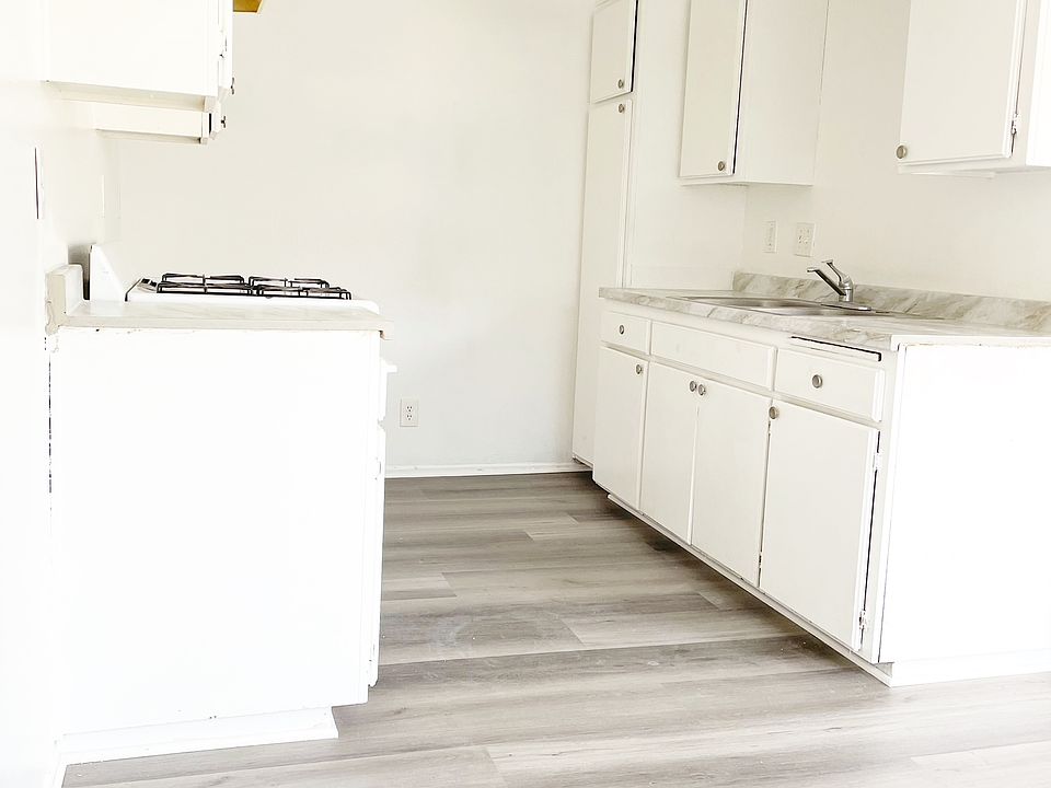 1st image of 2649 Marengo St #D18