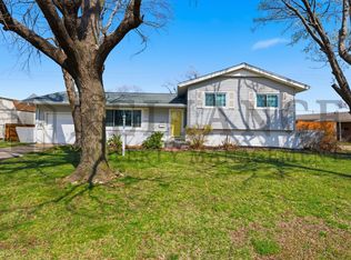 8300 W 9th St N, Wichita, KS 67212