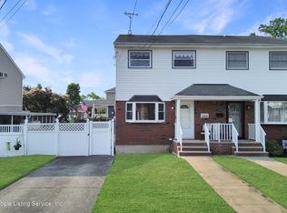 400 Billiou St, Staten Island, NY 10312