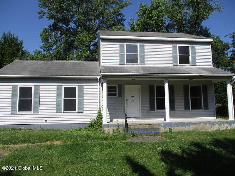 2nd image of 1539 River Road
