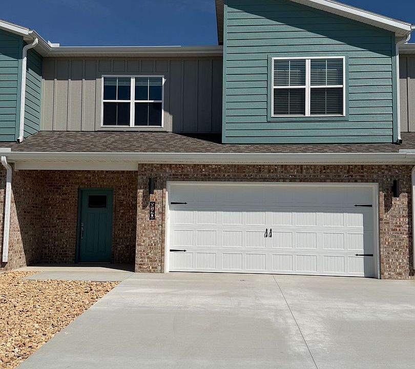 1st image of 940 Seaborn Way