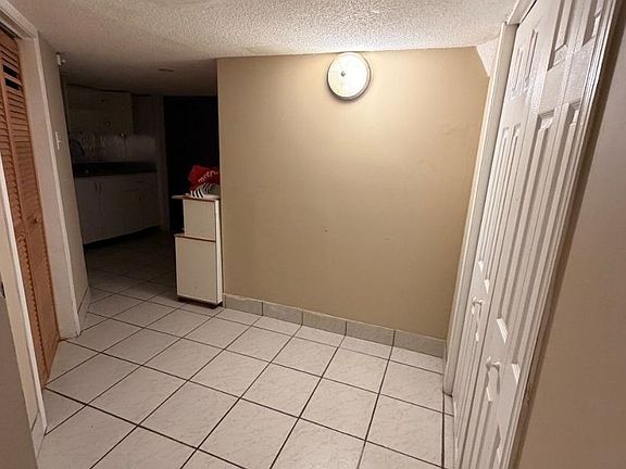 2nd image of 7 Waltham Dr