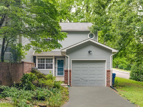 804 Olde Pioneer Trl APT 150, Knoxville, TN 37923
