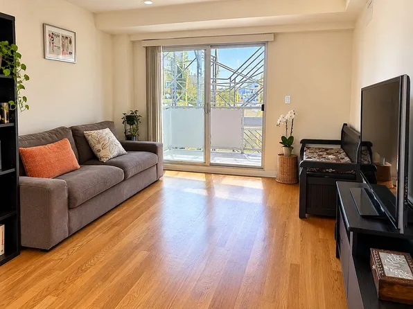3015 Brighton 6th St APT 4C, Brooklyn, NY 11235