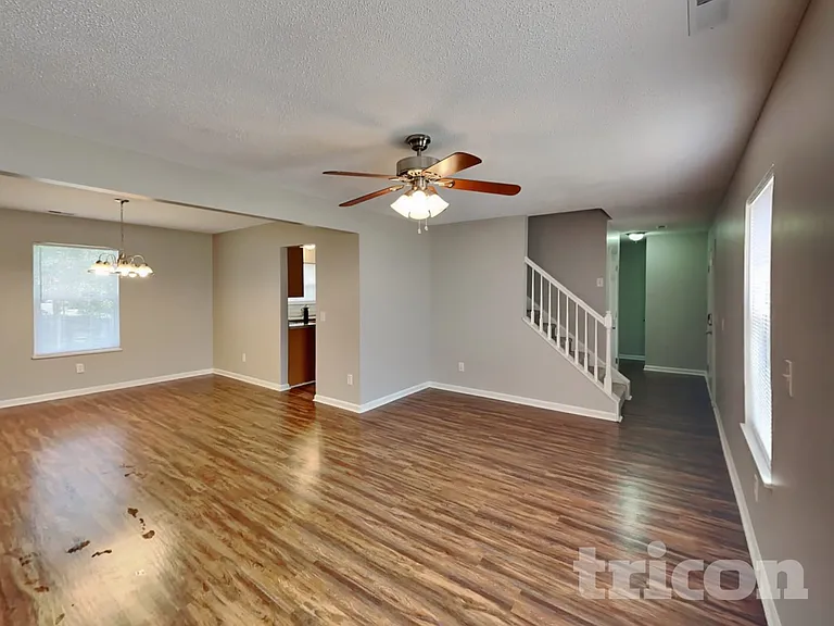 5 Red Thorn Ct — Photo 5