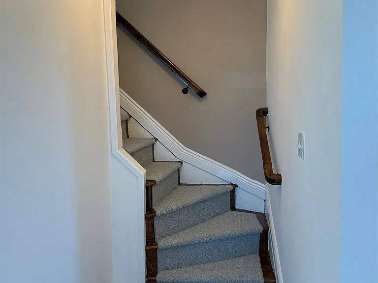 27 Lydecker St — Photo 11