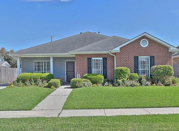 2nd image of 1047 Cedre Dr