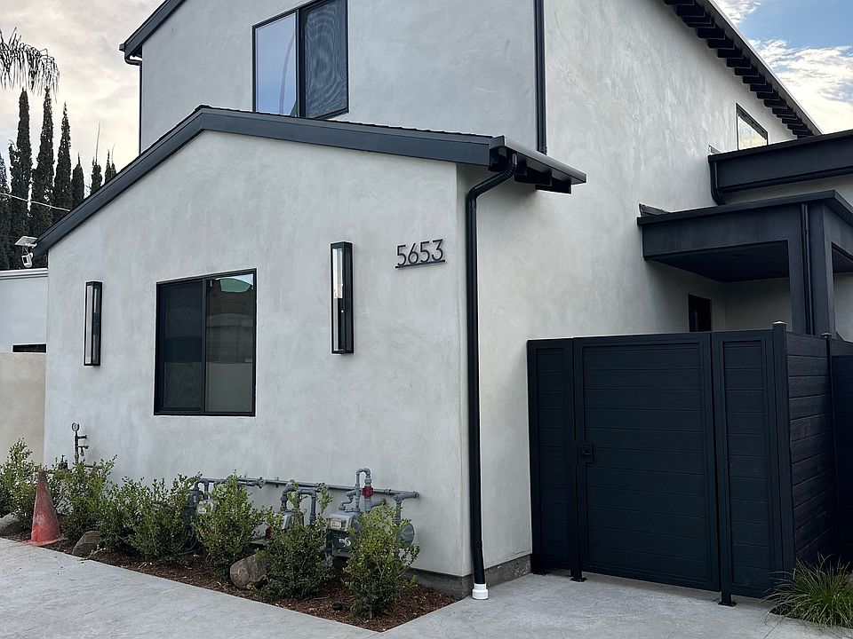 1st image of 5651 Corbin Ave #5653