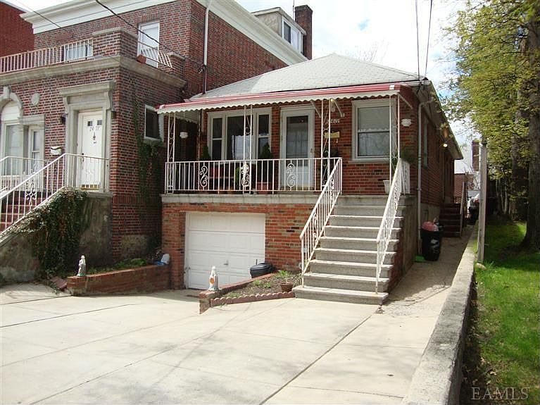 2419 Laconia Ave, Bronx, NY 10469 Zillow