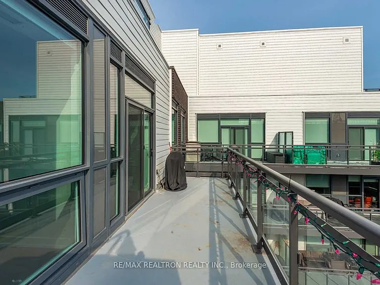 333 Sea Ray Ave #D401 — Photo 5