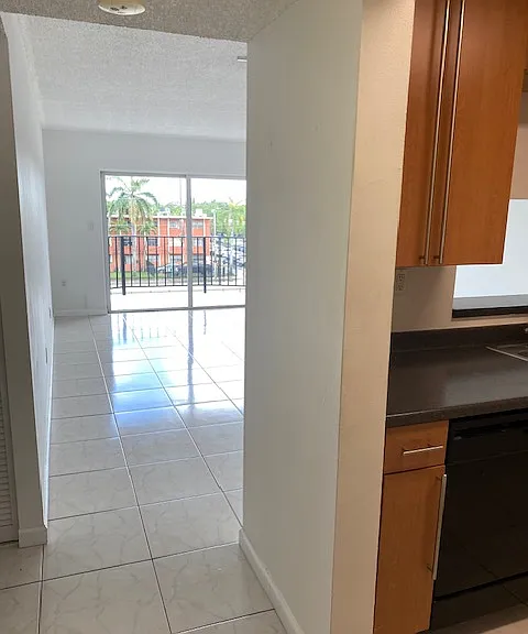 5199 NW 7th St — Photo 11