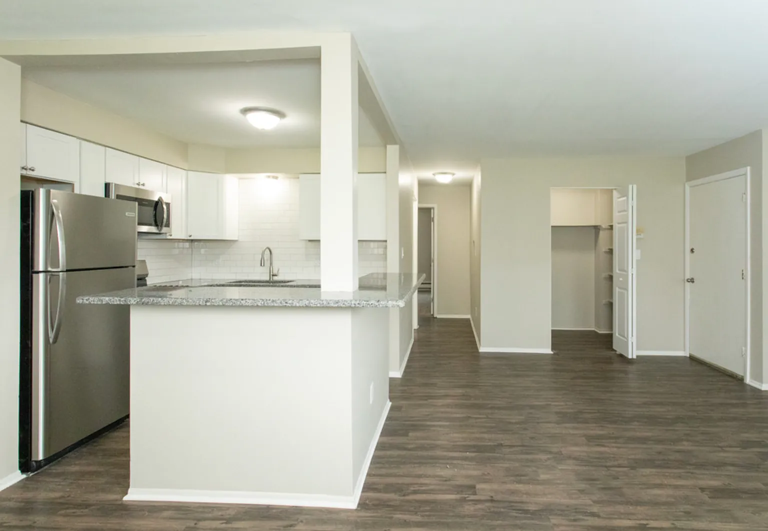 Park Forest Apartments — Photo 4