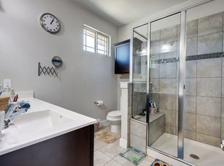 904 Cannoneer Ln, Austin, TX 78757