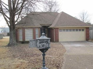 8885 Lake Edge Cv E, Cordova, TN 38016