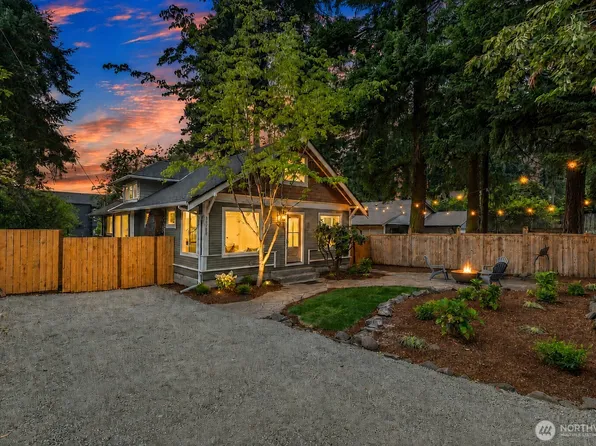 10733 Interlake Avenue N, Seattle, WA 98133