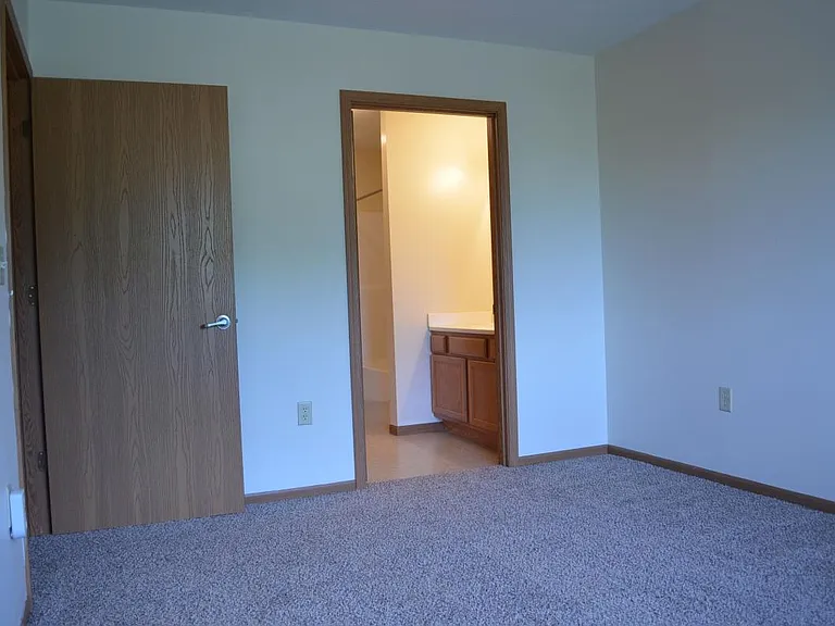 701 Altamonte Dr — Photo 7